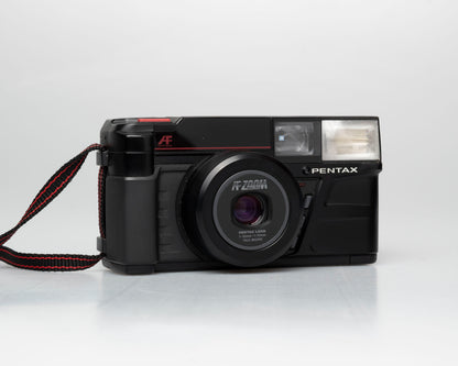 Pentax Zoom-70 (IQZoom) 35mm camera w/case (serial 5186332)