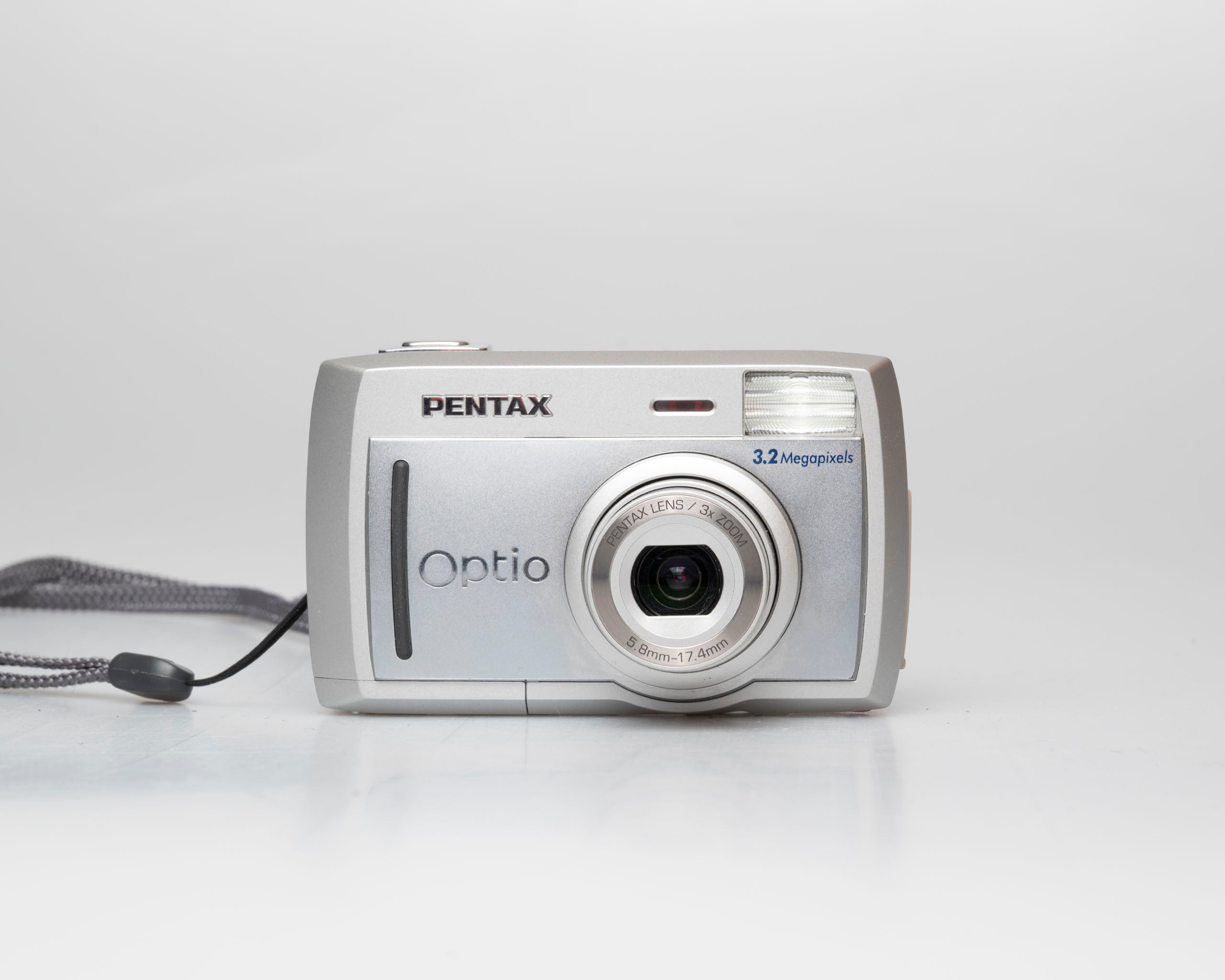 Pentax Optio 33L 3.2 megapixel digicam w/ 64MB CF card + cables +