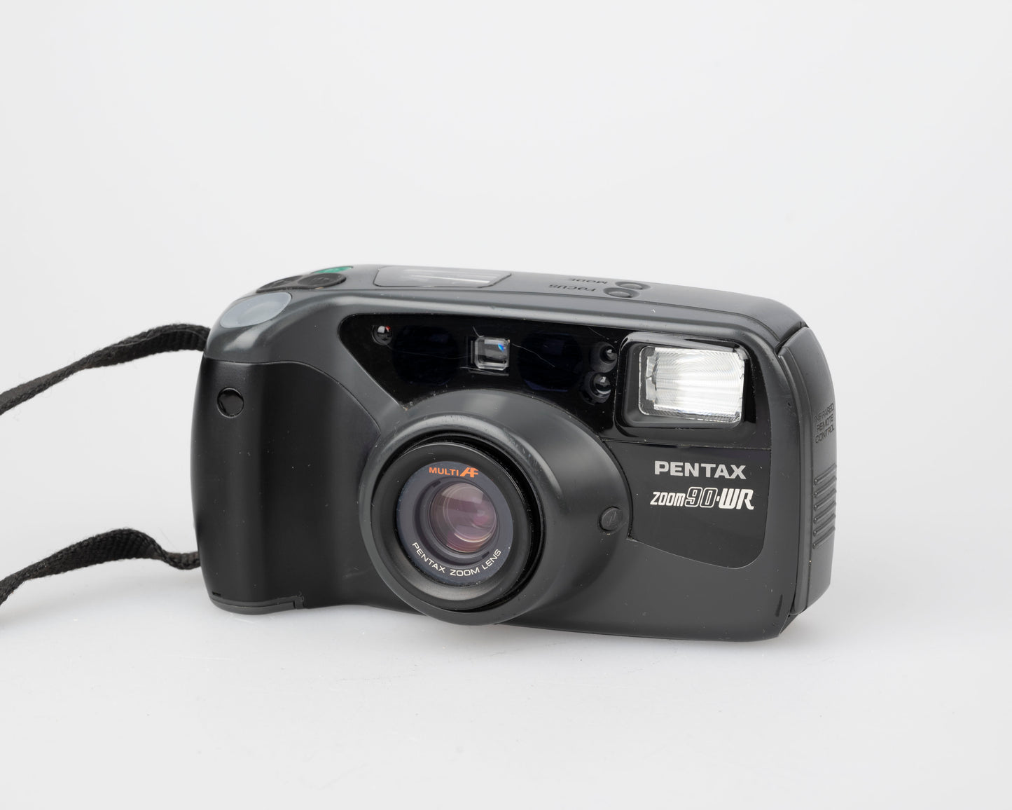 Pentax Zoom90-WR weather resistant 35mm camera w/ case + manual