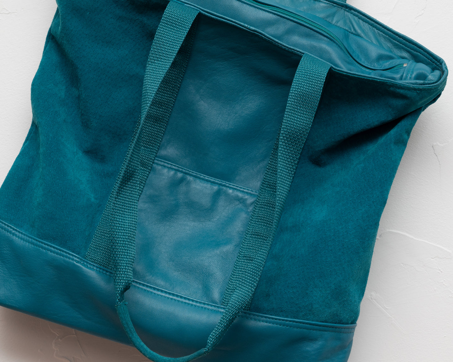 Sac fourre-tout en cuir et daim bleu sarcelle