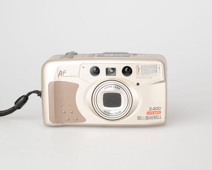 Appareil photo Bell and Howell Z-200 autofocus 35 mm avec étui (série A3702522)