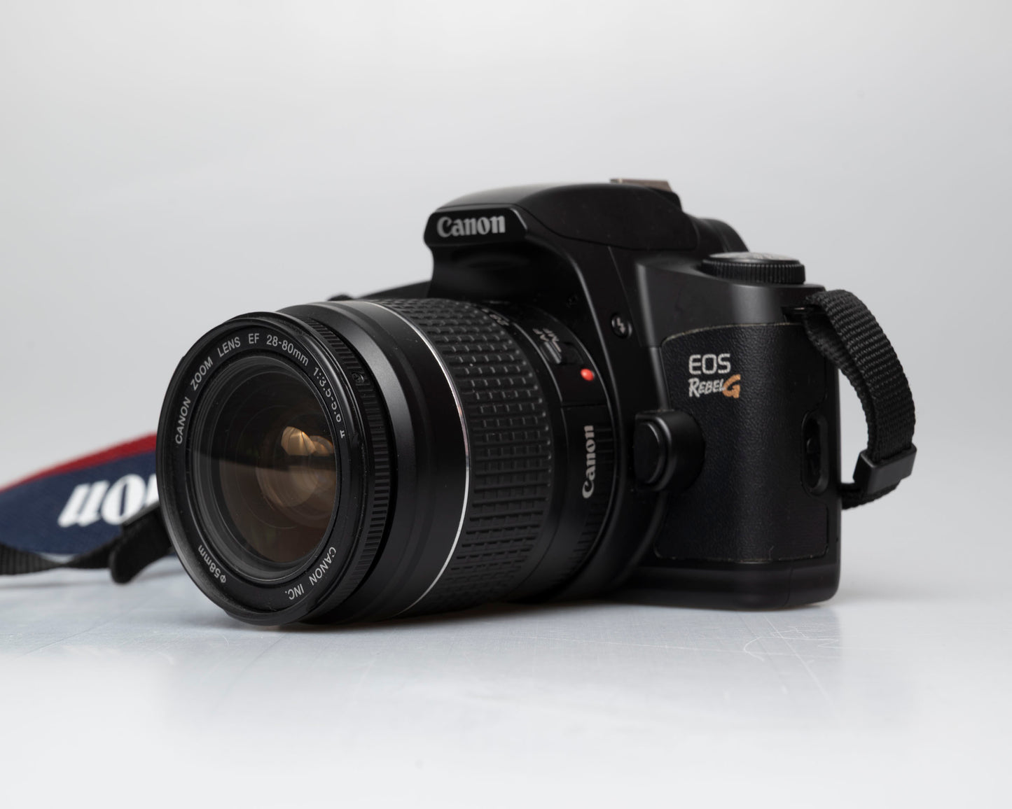 Canon EOS Rebel G 35mm film SLR avec objectif Canon EF 28-80 (numéro de série 4527686)