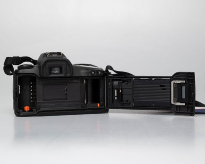 Canon EOS Rebel G 35mm film SLR avec objectif Canon EF 28-80 (numéro de série 4527686)