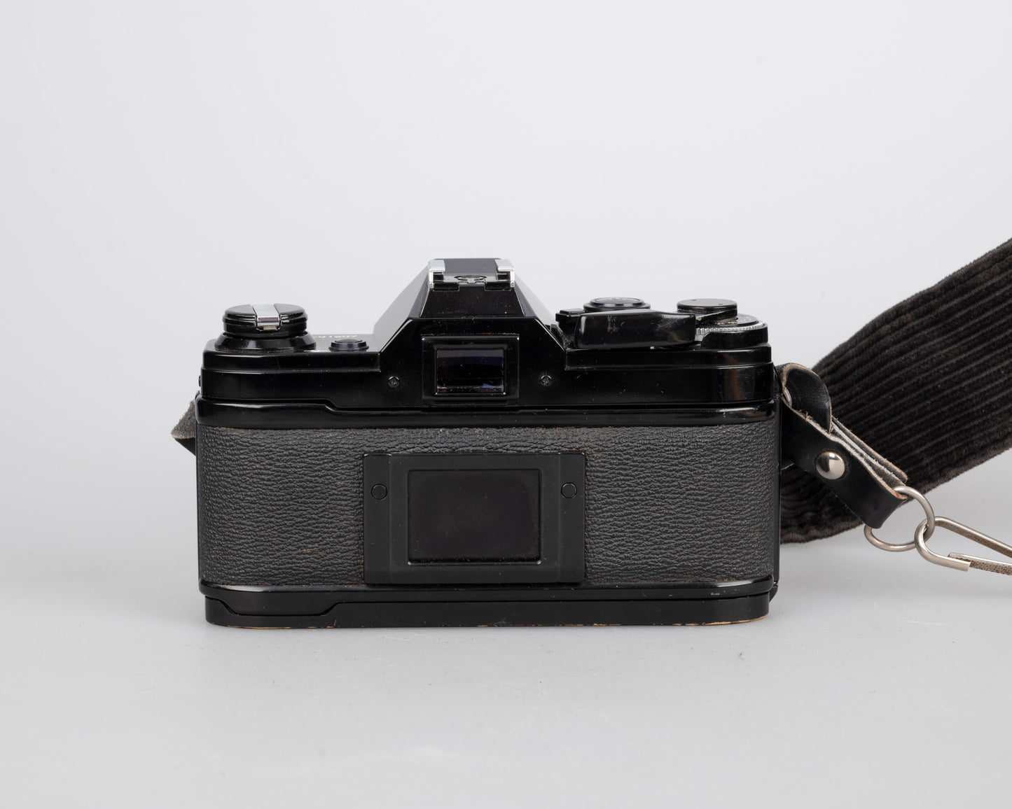 Canon AE-1 35mm SLR w/ Canon FD 50mm f1.4 S.S.C. lens + original manual (serial 291207)