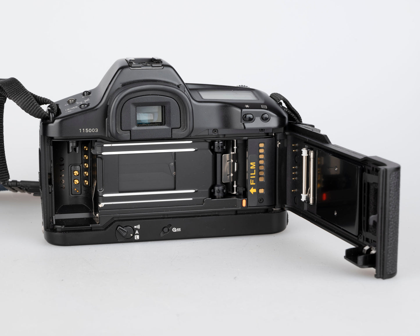 Canon EOS-1N Reflex professionnel 35 mm avec objectif EF 50 mm f1.8 (série 115003)