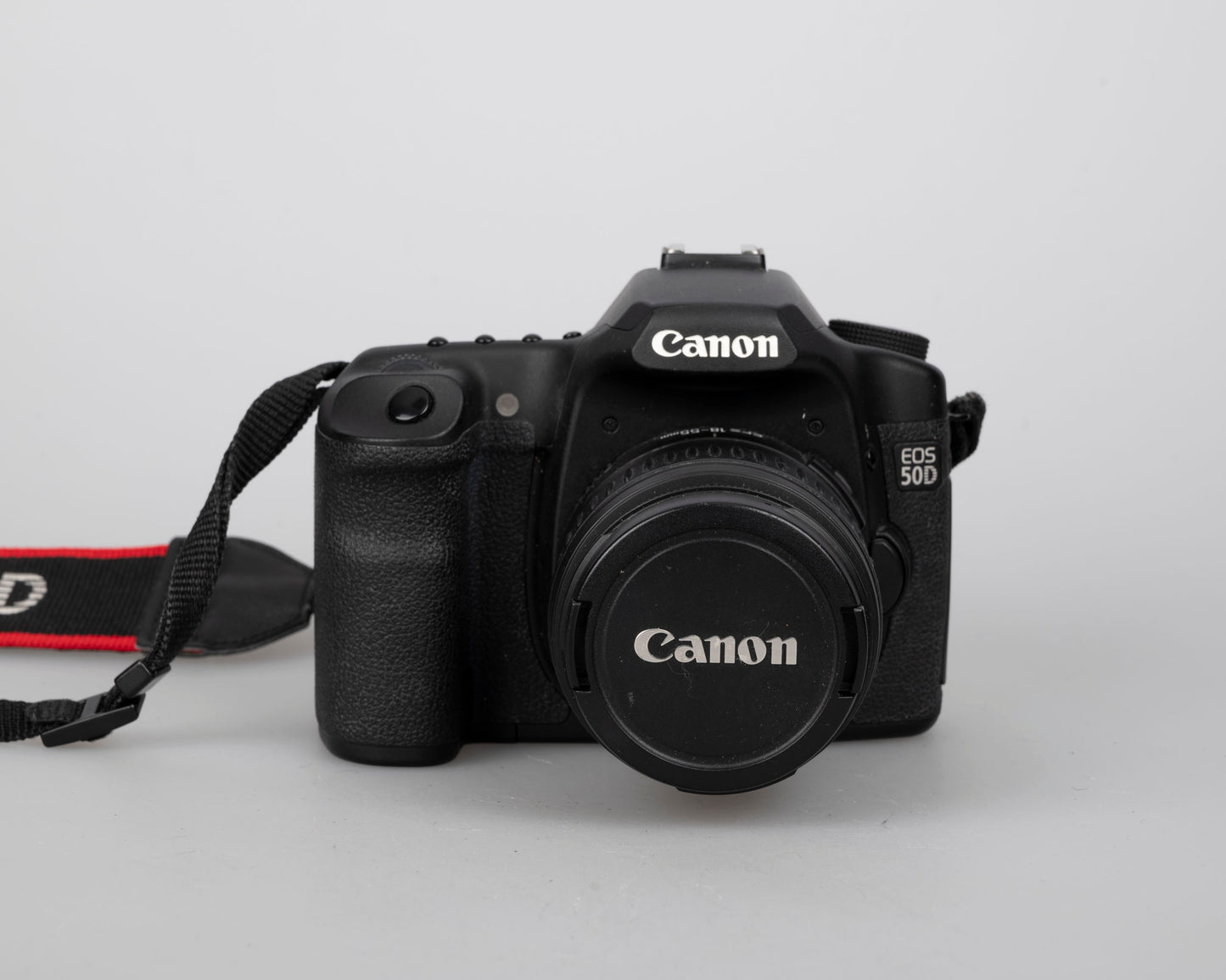 Appareil photo reflex numérique Canon EOS 50D 15,1 MP avec carte CF 32 Go + 2x batterie avec chargeur + objectif EF-S 18-55 mm f/3.5-5.6 II + manuel
