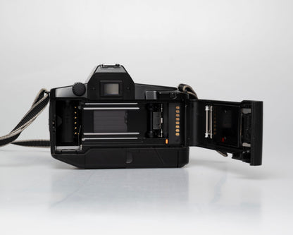 Canon EOS 650 35mm reflex avec objectif EF 35-70mm + étui (série 1465461)
