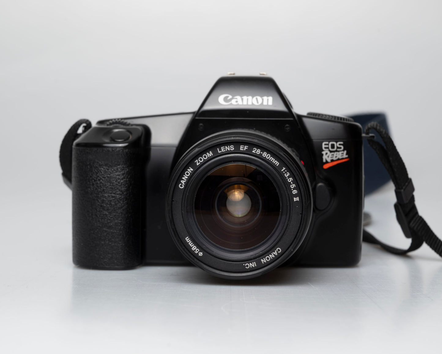 Canon EOS Rebel reflex 35mm avec objectif Canon EF 28-80mm