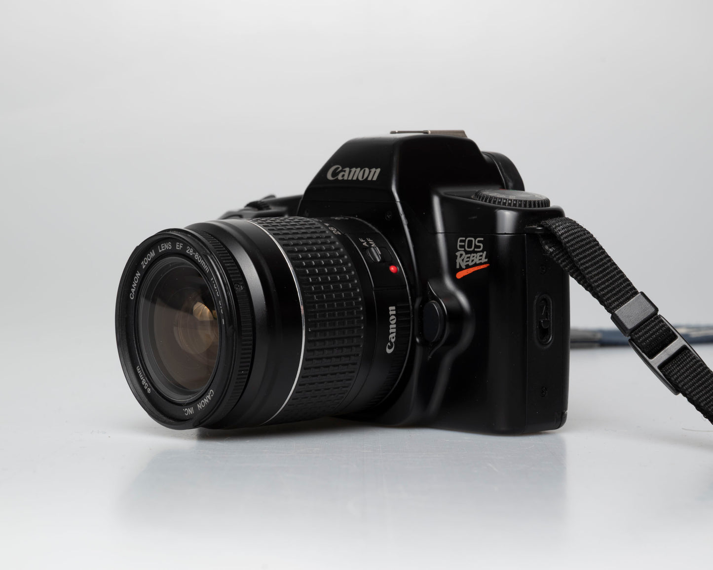 Canon EOS Rebel reflex 35mm avec objectif Canon EF 28-80mm