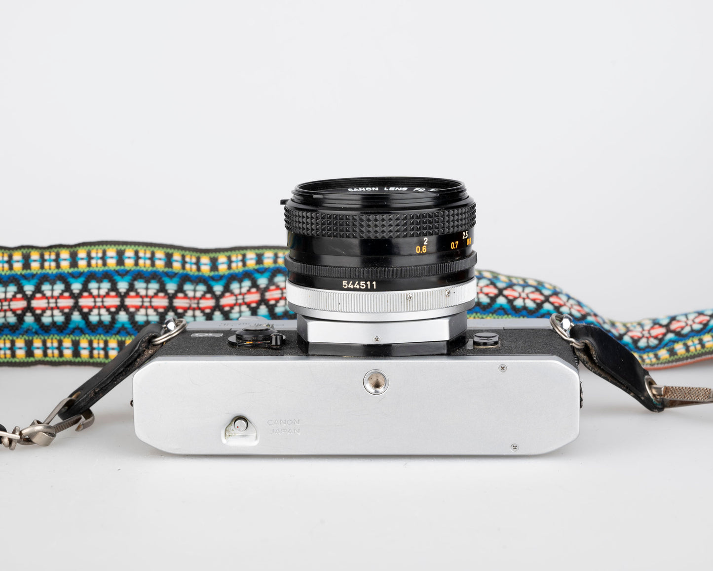Canon FTb 35mm film SLR w/ Canon FD 50mm f1.8 lens (serial 451988)