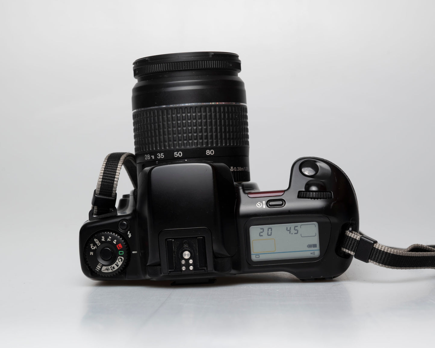 Canon EOS 10S 35mm SLR avec objectif EF 28-80mm (numéro de série 1158005)