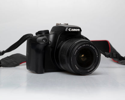 Canon EOS Digital Rebel XS 10,1 MP Appareil photo reflex numérique avec carte SD de 16 Go + batterie + chargeur + objectif EF-S 18-55 mm f/3,5-5,6 IS (série 3140618609)