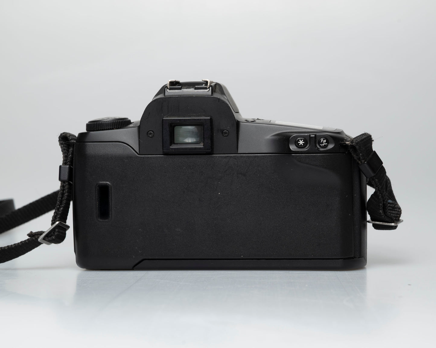 Canon EOS Rebel G 35mm film SLR avec objectif Canon EF 28-80mm (numéro de série 1062789)