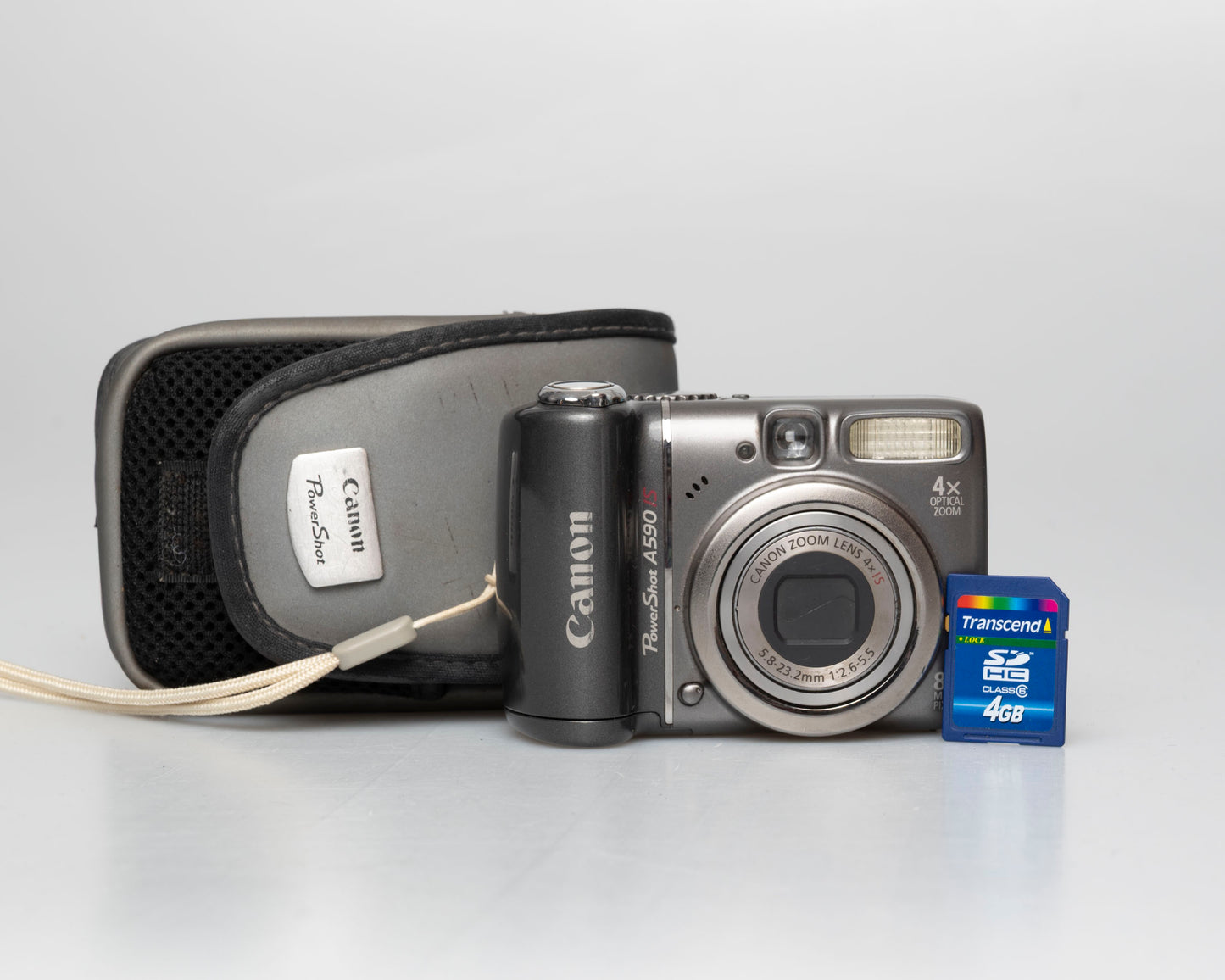 Canon Powershot A590 IS appareil photo numérique avec capteur CCD de 8 MP ; comprend une carte SD de 4 Go + étui (série 752403507)