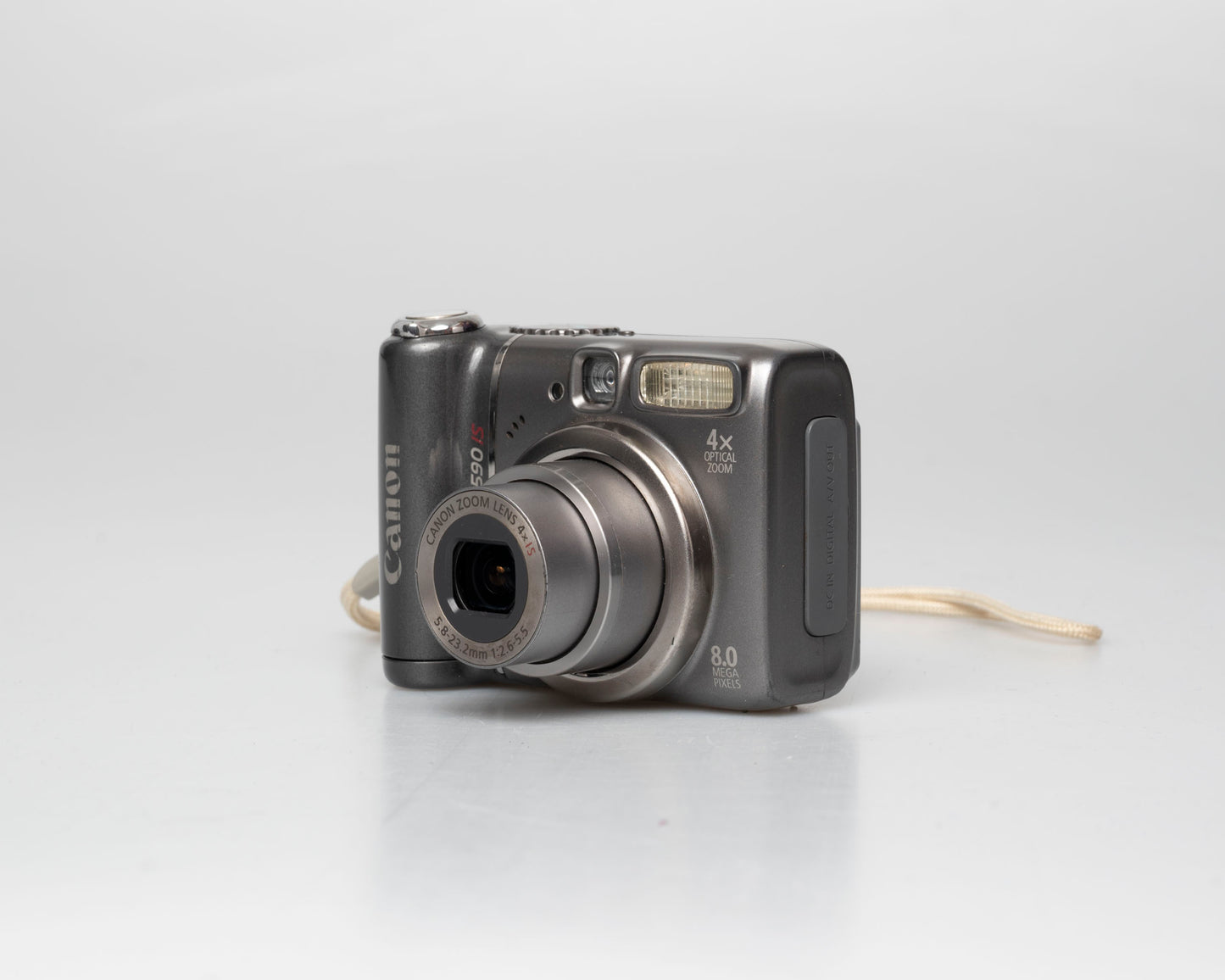 Canon Powershot A590 IS appareil photo numérique avec capteur CCD de 8 MP ; comprend une carte SD de 4 Go + étui (série 752403507)