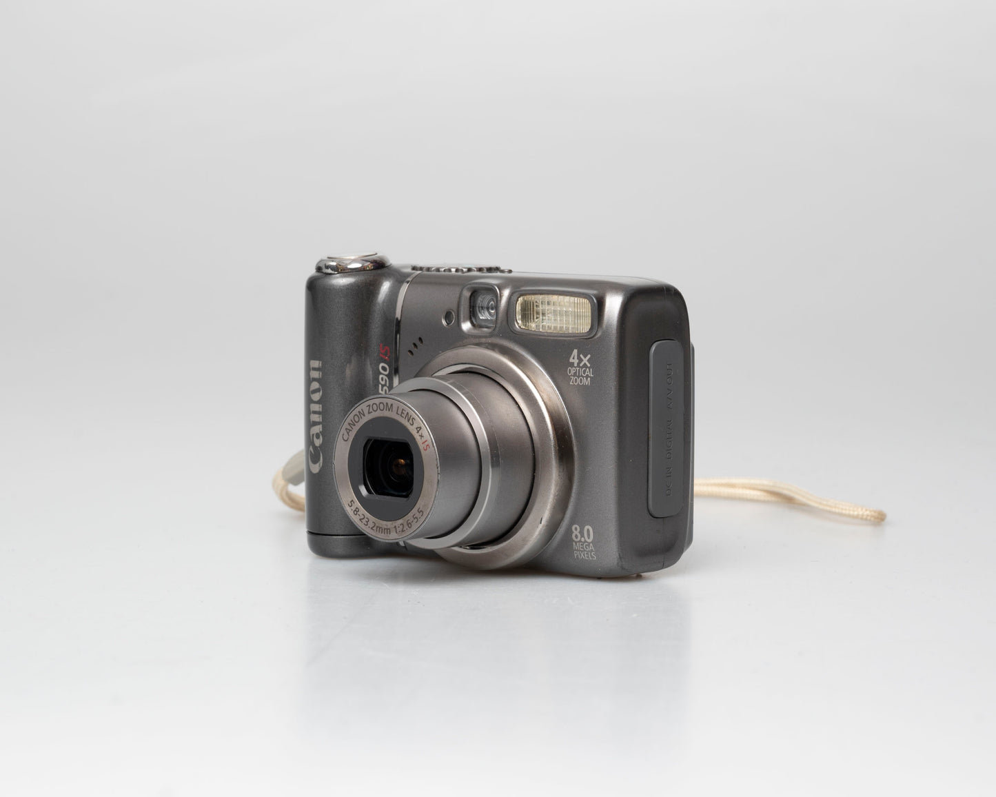 Canon Powershot A590 IS appareil photo numérique avec capteur CCD de 8 MP ; comprend une carte SD de 4 Go + étui (série 752403507)