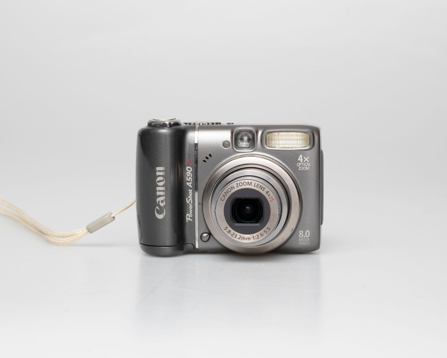 Canon Powershot A590 IS appareil photo numérique avec capteur CCD de 8 MP ; comprend une carte SD de 4 Go + étui (série 752403507)