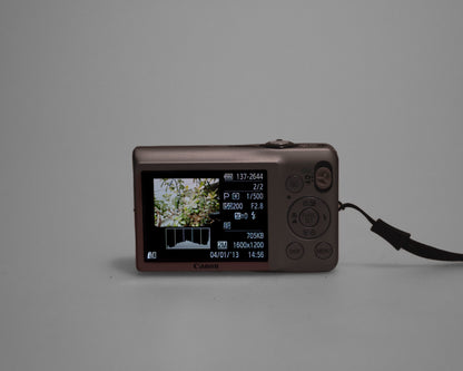 Appareil photo numérique Canon Powershot SD1300 IS avec capteur CCD 12 MP.1 avec carte SD 2 Go + batterie + chargeur