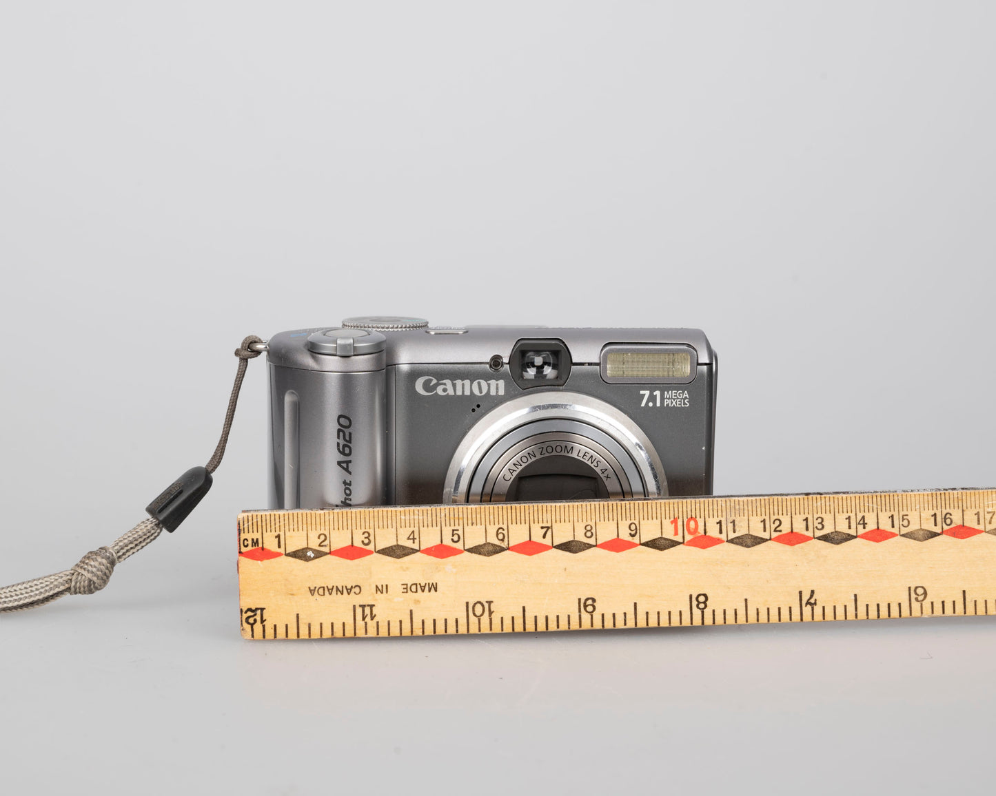 Canon Powershot A620 digicam w/ 7.1 MP CCD sensor; includes 32MB SD card (uses AA batteries)