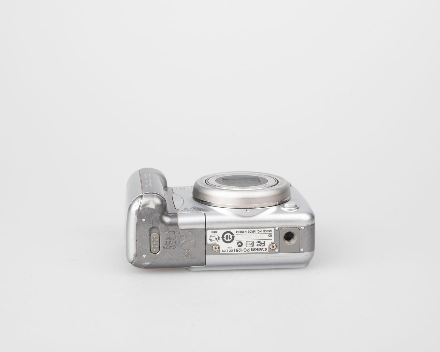Canon Powershot A720 IS digicam w/ 8 MP CCD sensor (uses AA batteries and SD memory cards)