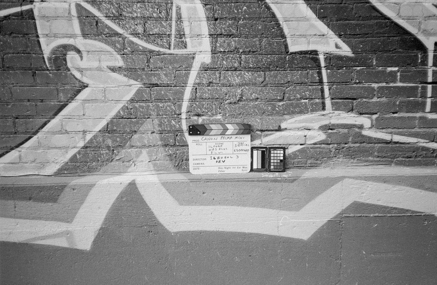 Appareil photo argentique 35 mm Canon Prima Mini (AKA Sure Shot M) avec étui + manuel (série 6500660)