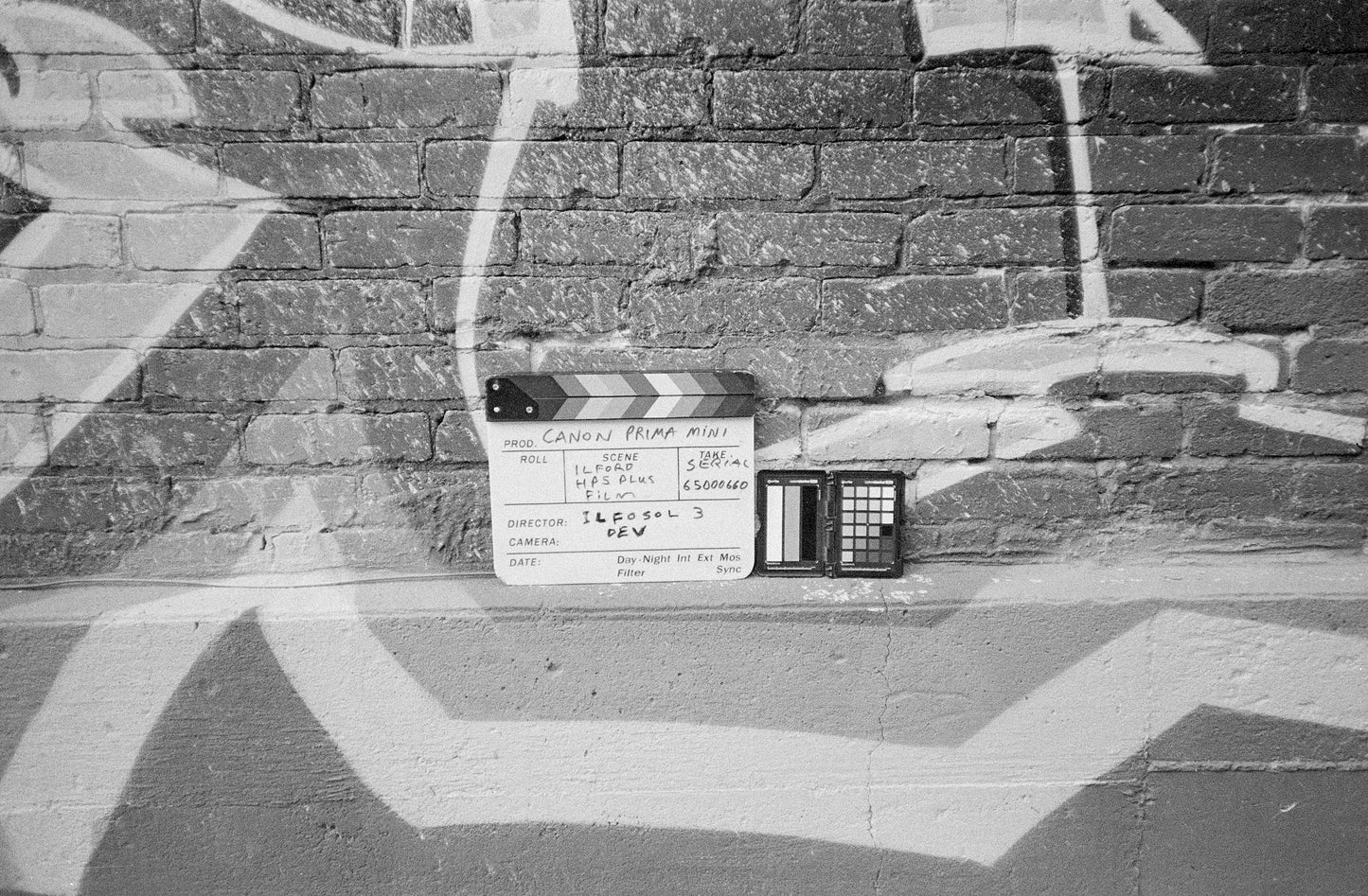 Appareil photo argentique 35 mm Canon Prima Mini (AKA Sure Shot M) avec étui + manuel (série 6500660)