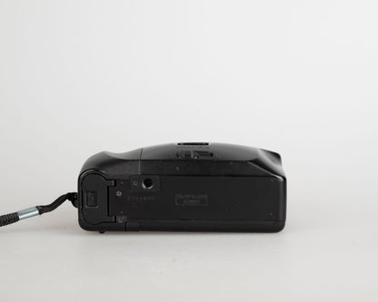 Canon Snappy V 35mm camera w/ case (serial 3007549)
