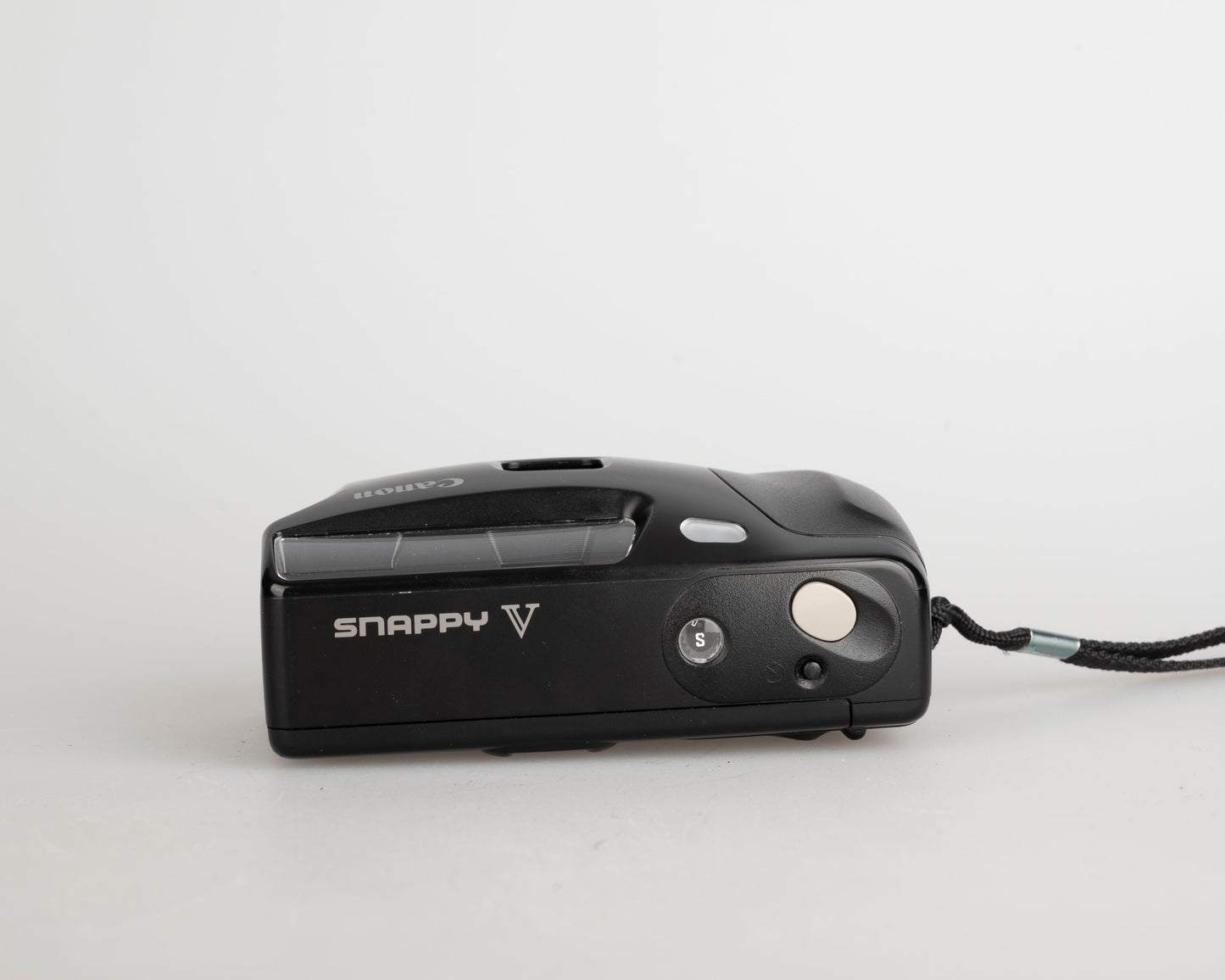Canon Snappy V 35mm camera w/ case (serial 3007549)