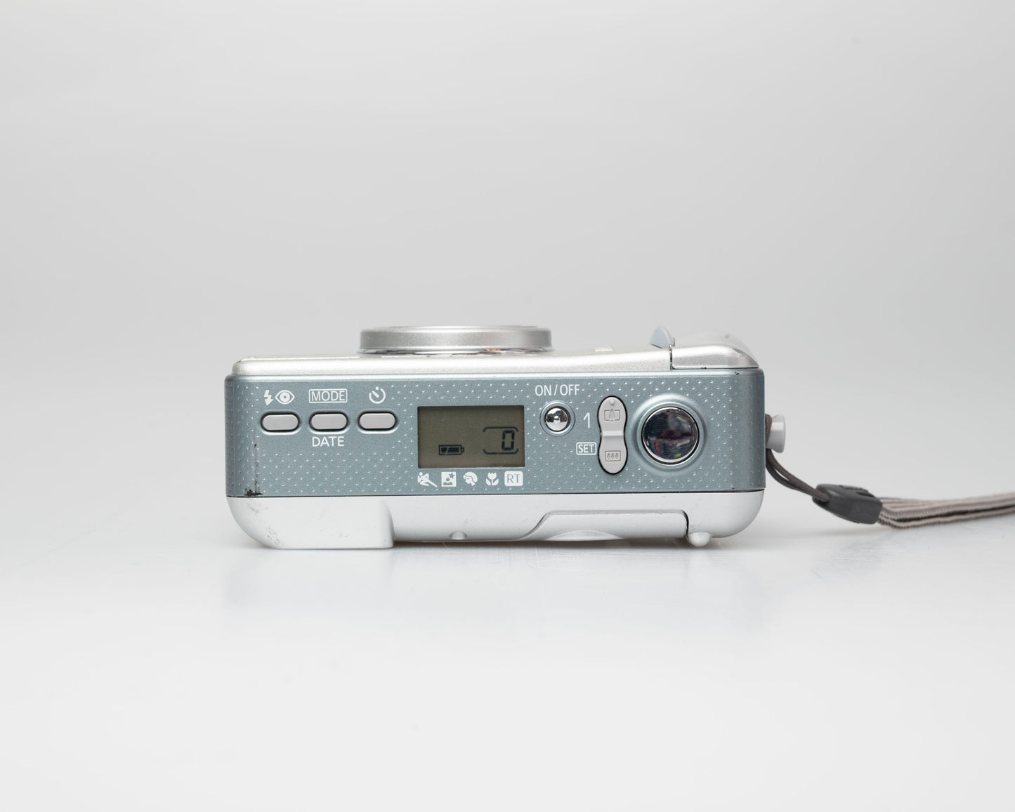Canon Sure Shot 105u 35mm camera (serial 7409254)
