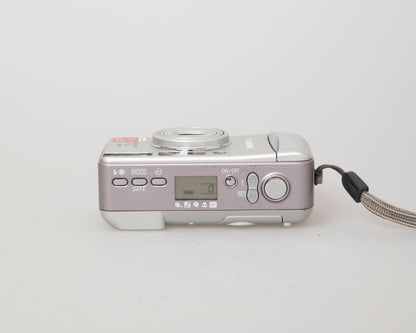 Appareil photo ultra-compact 35 mm Canon Sure Shot 115u avec étui (série 7644821)