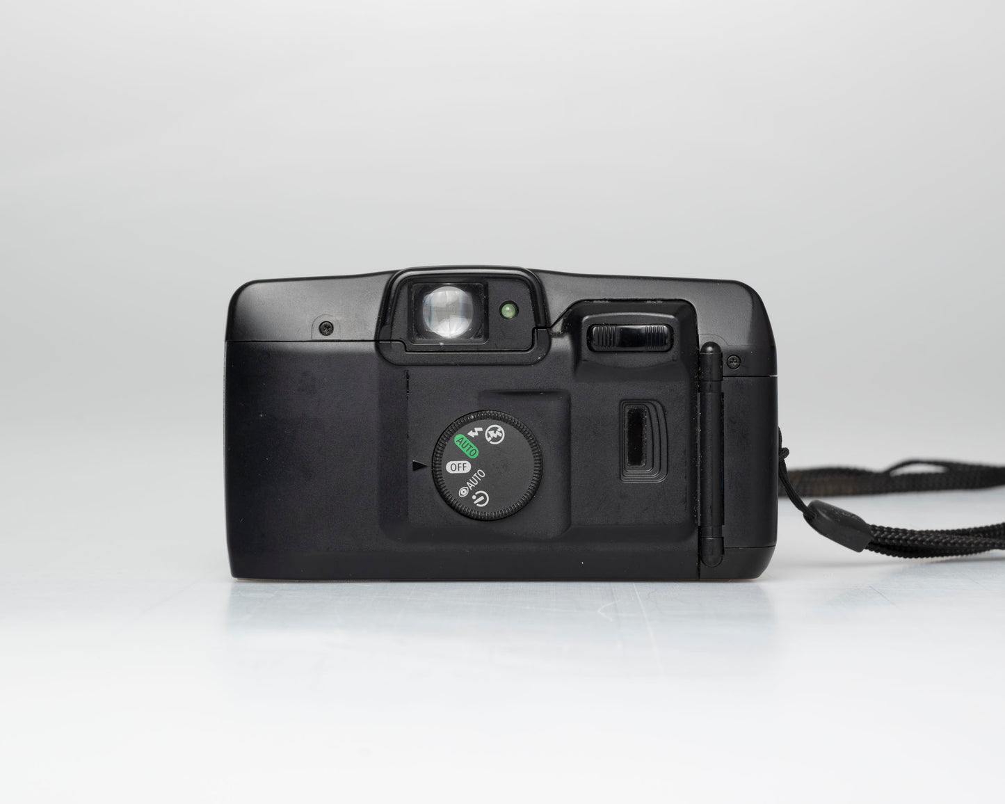 Canon Sure Shot Zoom 76 35mm film camera (serial 5955079)