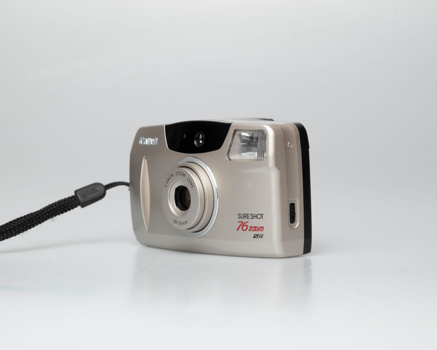 Canon Sure Shot 76 Zoom 35mm film camera w/ case (serial 6300674)