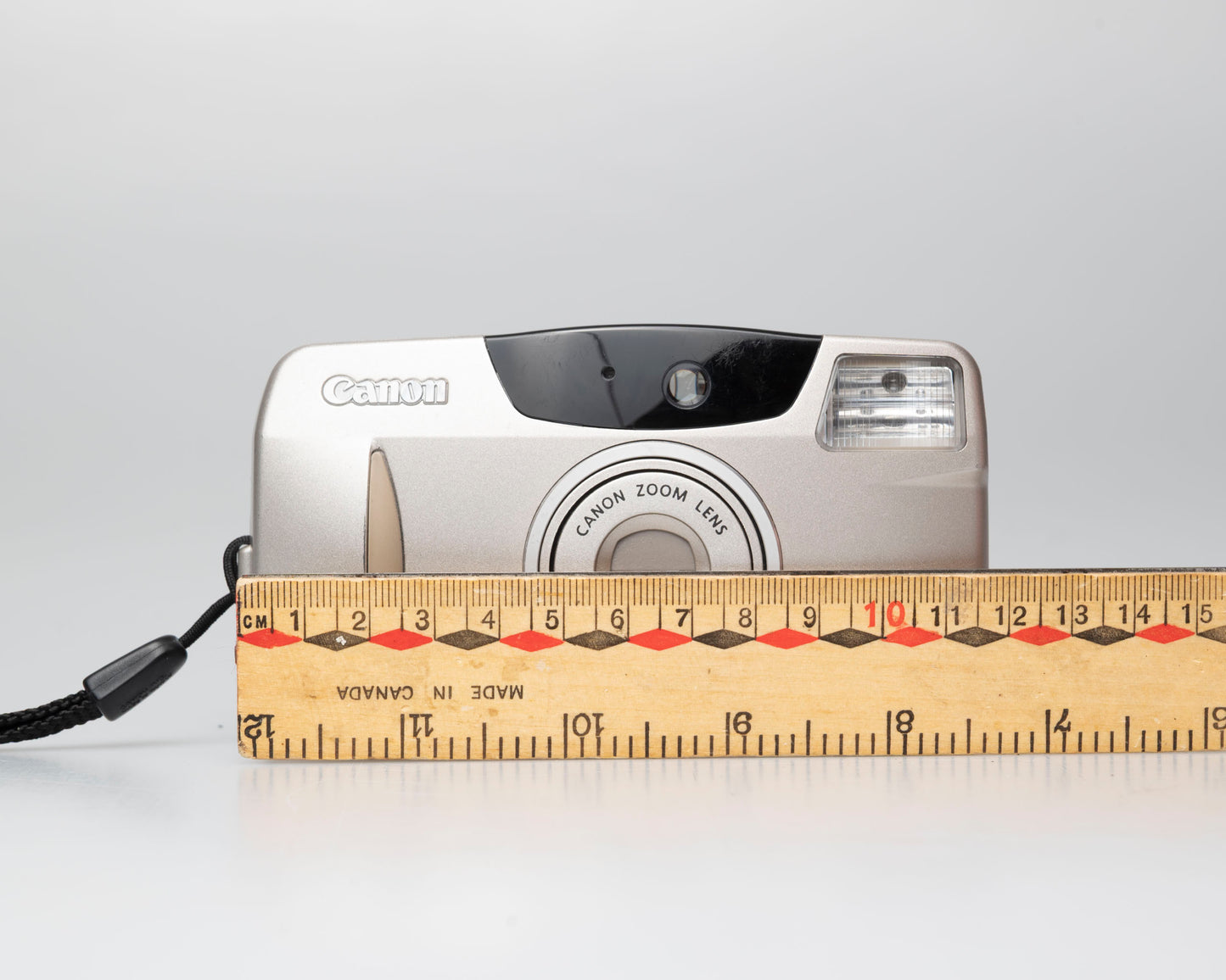 Appareil photo argentique Canon Sure Shot 76 Zoom 35mm avec étui (numéro de série 4380166)