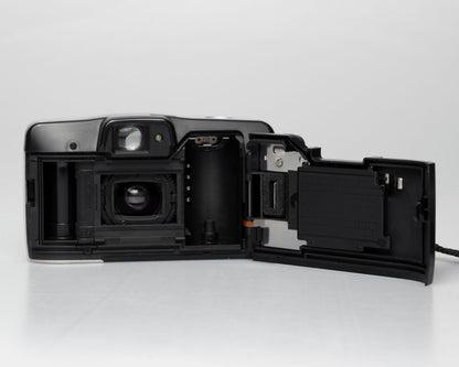 Canon Sure Shot Zoom 76 35mm film camera w/ case (serial 7033172)