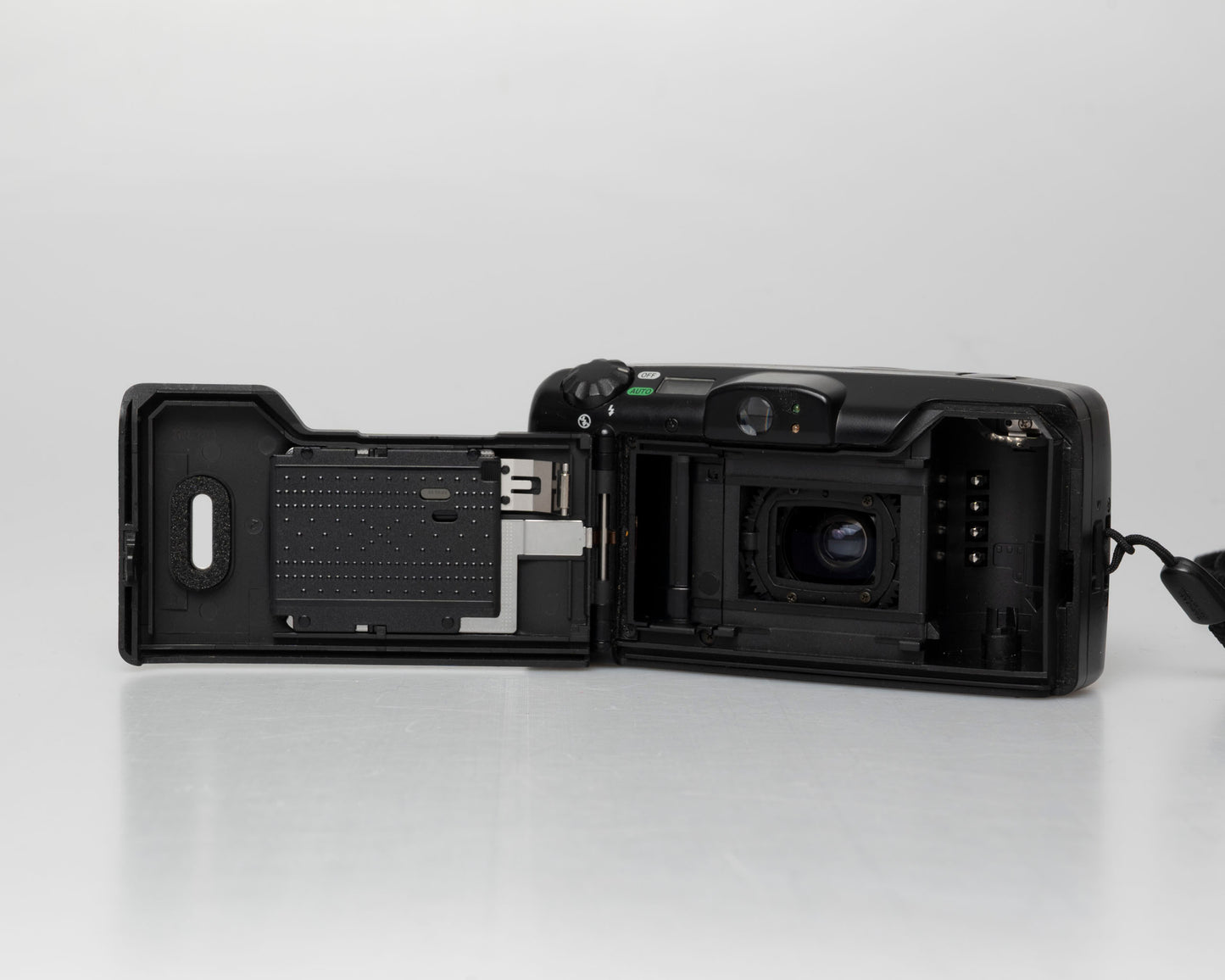 Canon Sure Shot 85 Zoom camera w/ case + manual (serial 2656450)