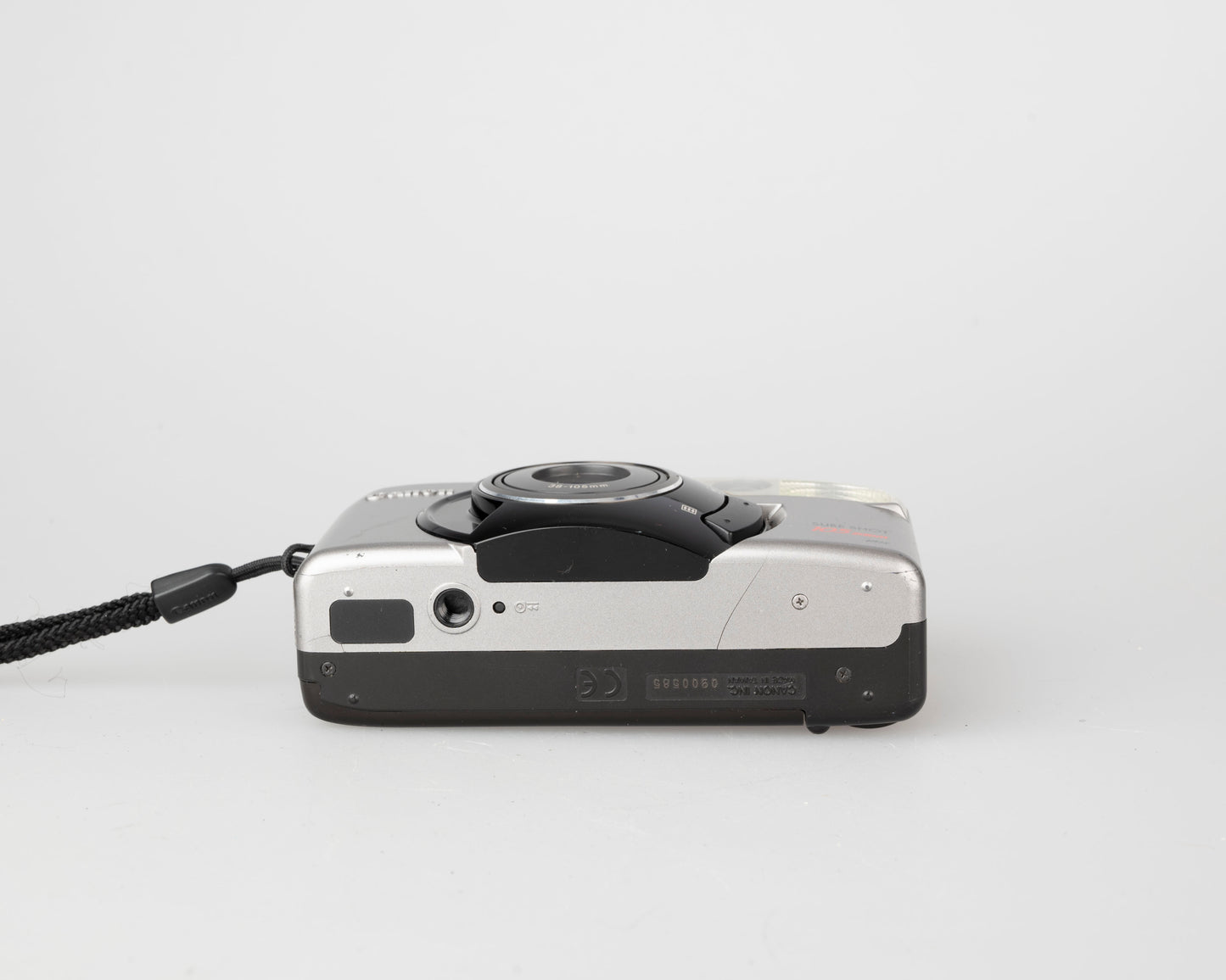 Canon Sure Shot 105 Zoom 35mm film camera (serial 0900585)