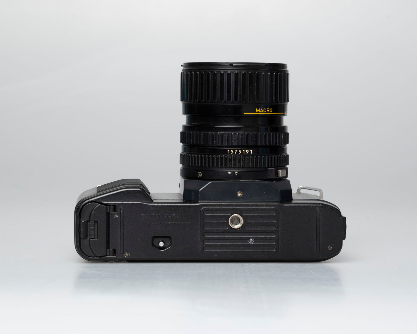Appareil photo reflex Canon T50 35 mm avec objectif FD 35-70 mm + étui (série 1992261)