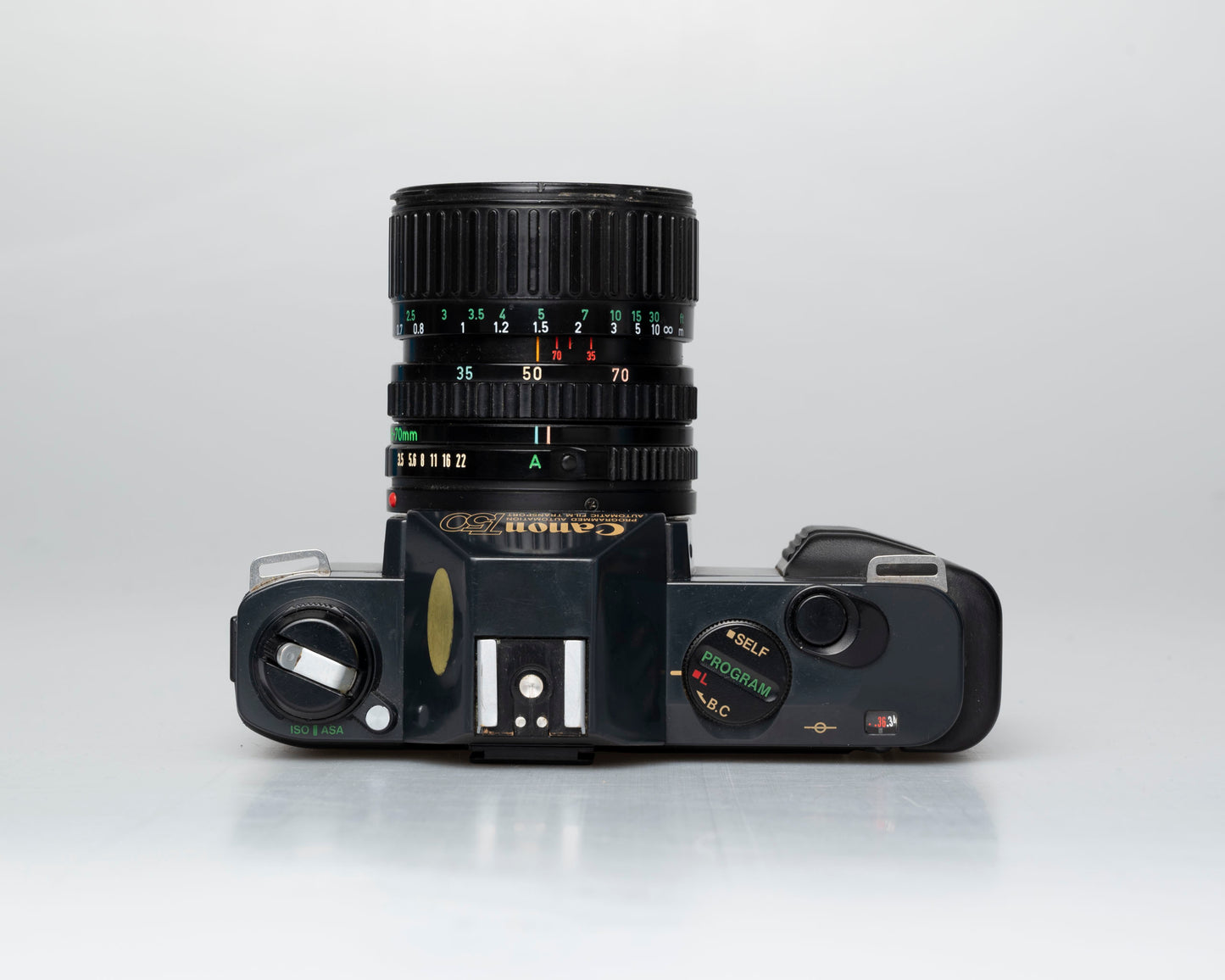 Appareil photo reflex Canon T50 35 mm avec objectif FD 35-70 mm + étui (série 1992261)