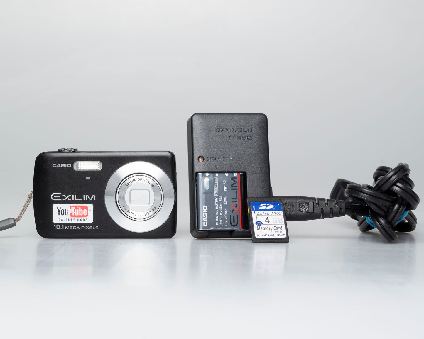 Casio Exilim EX-Z33 10.1 MP CCD sensor digicam w/ battery + charger + 4GB SD card (serial 31026449A)