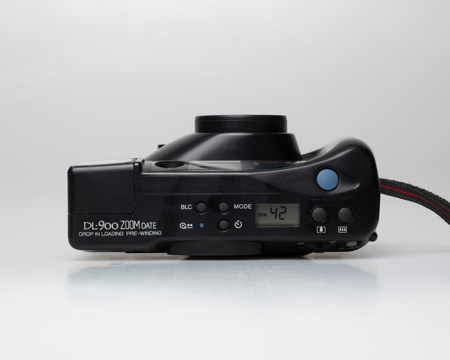 Fuji DL-900 Zoom 35mm camera w/ case (serial 60215434)