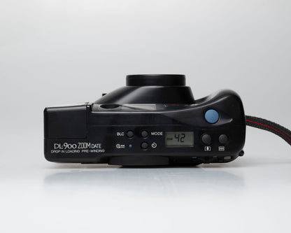 Fuji DL-900 Zoom 35mm camera w/ case (serial 60215434)