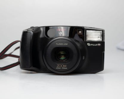 Fuji FZ-2000 Zoom 35mm camera (serial 21112237)