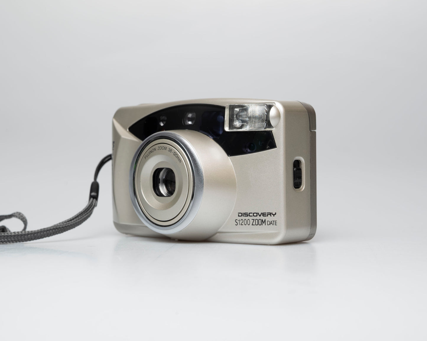 Fujifilm Discovery S1200 Zoom Date 35mm camera (serial 1165001)