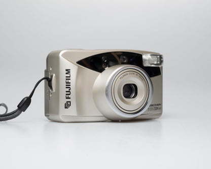 Fujifilm Discovery S1200 Zoom Date 35mm camera (serial 1165001)