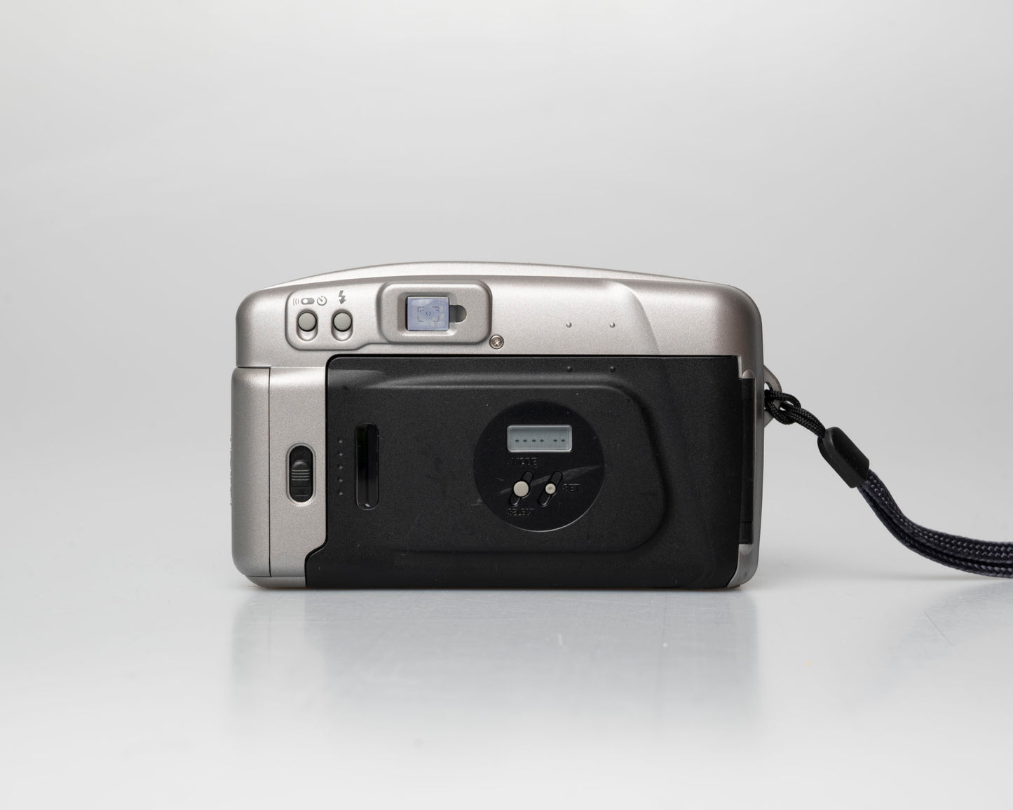 Fuji Discovery S290S Zoom 35mm point-and-shoot camera; back