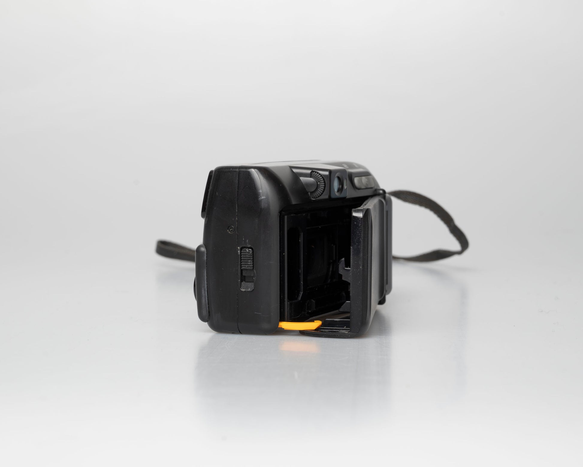 Fuji DL-1000 (aka Discovery 1000 Zoom) 35mm point-and-shoot; side; film door open