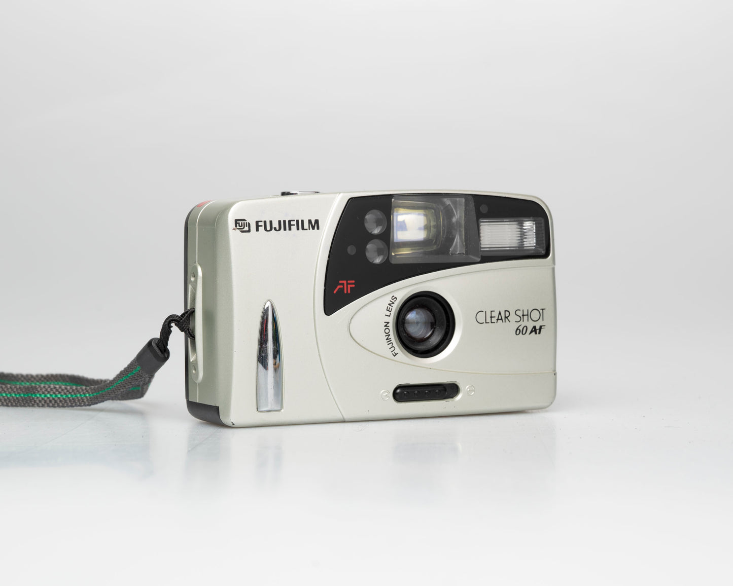 Fujifilm Clear Shot 60 AF 35mm film camera w/ case (serial 4054499)