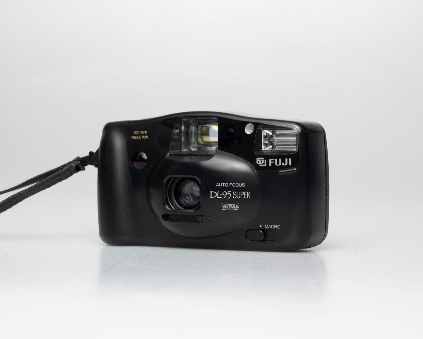 Fujifilm DL-95 Super 35mm film camera w/ case (serial 61203419)