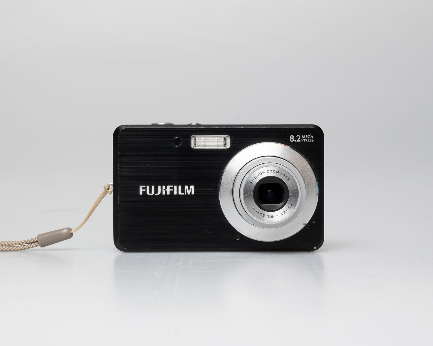 Fujifilm Finepix J10 appareil photo numérique 8,2 MP avec batterie + chargeur + carte SD 8 Go (série 8UG02712)