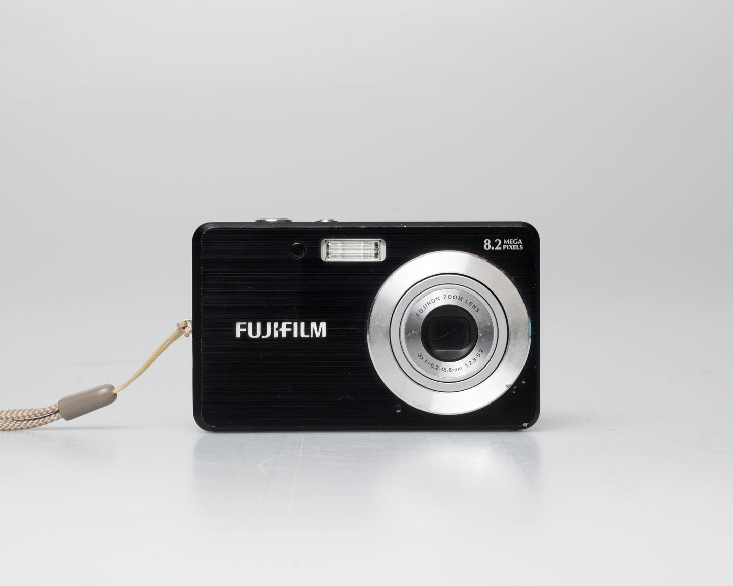 Fujifilm Finepix J10 appareil photo numérique 8,2 MP avec batterie + chargeur + carte SD 8 Go (série 8UG02712)